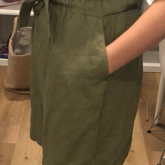 Skirts - Picture 2 of 7